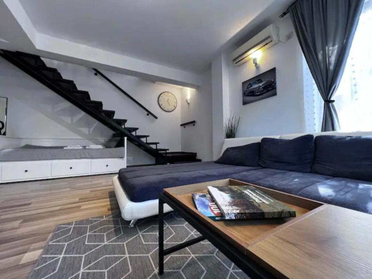 Vila Luminoasa Cu Curte Privata Бухарест Экстерьер фото
